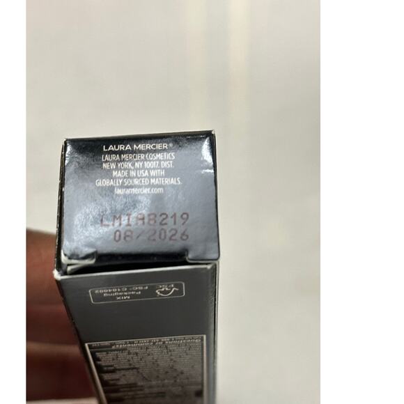 Laura Mercier Tinted Moisturizer Natural Dewy SPF 30 Sunscreen NIB 4N Teak - Picture 7 of 8